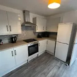 Amazing 8 Person 4 Bedroom And 2 Bathroom Mega House!