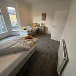 Amazing 8 Person 4 Bedroom And 2 Bathroom Mega House!